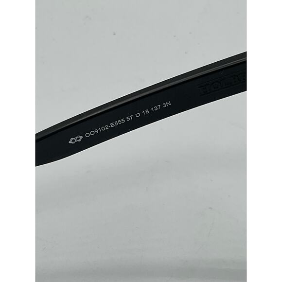 Oakley Holbrook OO9102-E 555 Sunglasses - Picture 8 of 9